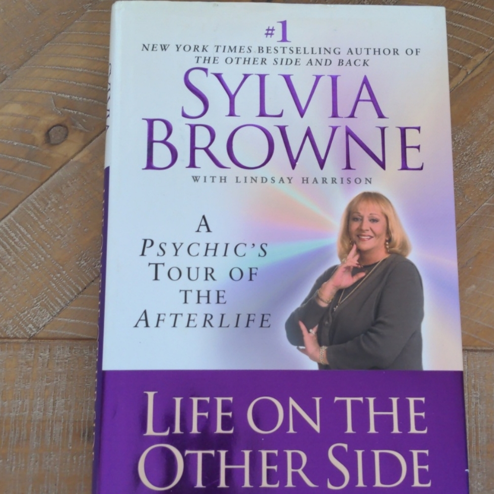 Sylvia Browne Book 📖